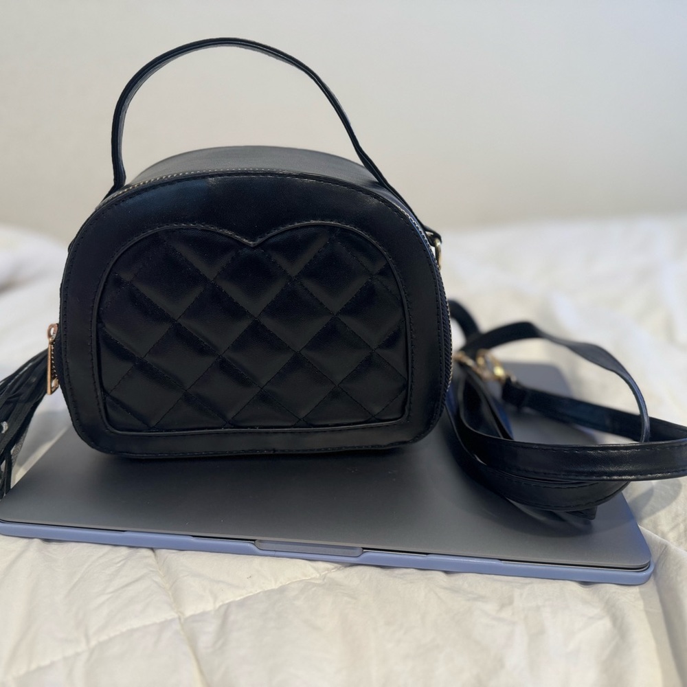 BLACK SMALL CROSSBODY BAG